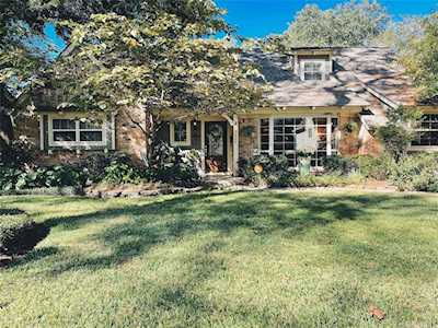 5007 Hollow Bend Ct, Ct Houston, TX 77018