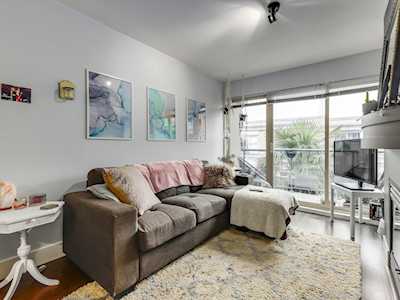 332 Lonsdale Avenue #323 North Vancouver, BC V7M 3M5