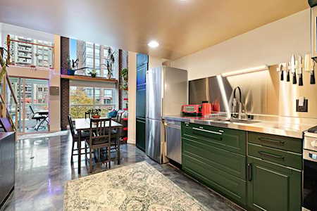 933 Seymour Street #316 Vancouver, BC V6B 6L6