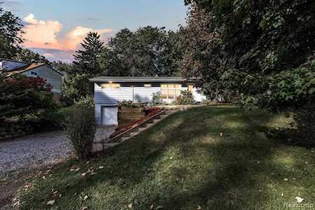 2650 Mandale Lane West Bloomfield Twp, MI 48324