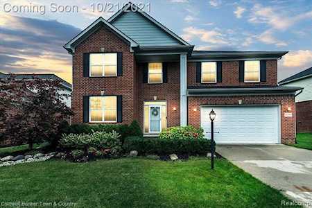 41693 Crane Way Novi, MI 48377