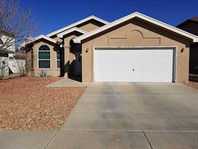 12713 Tierra Pueblo Dr El Paso, TX 79938
