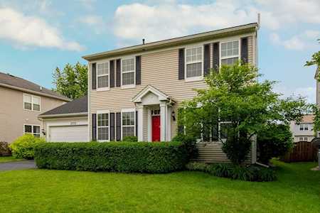 2777 Lansdale St Aurora, IL 60503