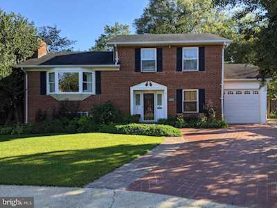 1316 Nelson St S Arlington, VA 22204