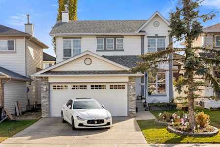 770 Coral Springs Blvd NE Calgary, AB T3J 3R7