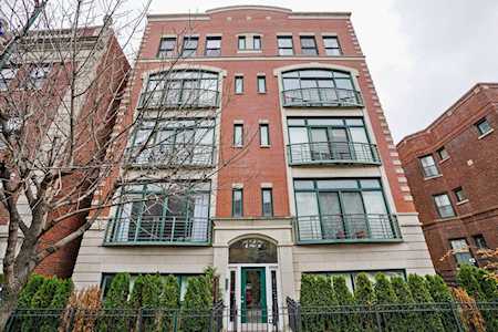 727 W Belmont Ave #10 Chicago, IL 60657
