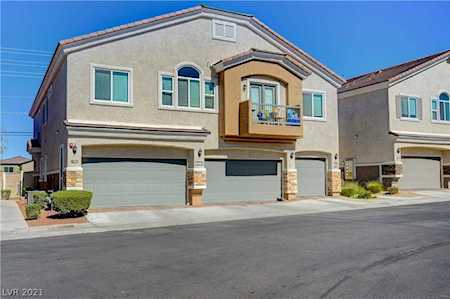 6482 Burns Allen Ave #103 Las Vegas, NV 89122