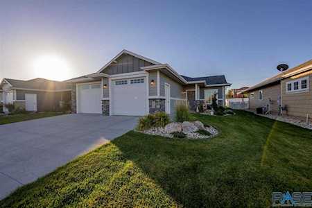 8629 W Bryggen Ct Sioux Falls, SD 57107