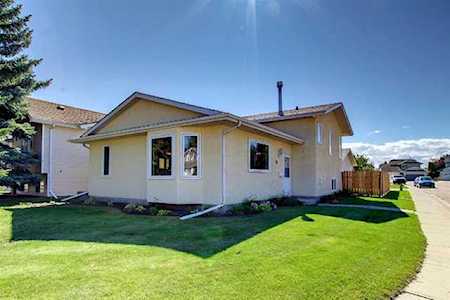95 Castle Crescent Red Deer, AB T4P 2E8