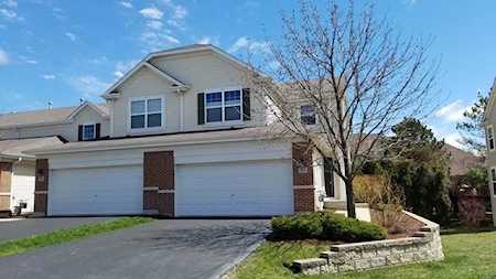 351 Buckingham Ct Lombard, IL 60148