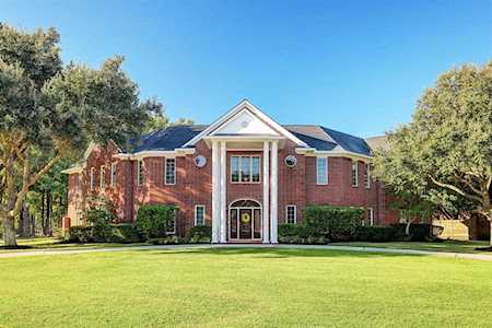 15901 Honolulu St Jersey Village, TX 77040