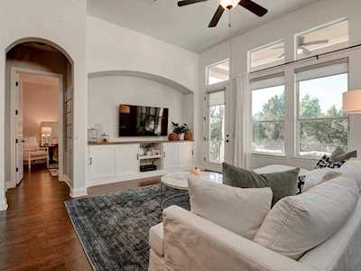 206 Darwins WAY Austin, TX 78734