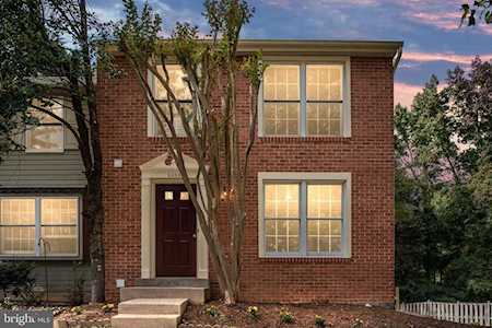 3608 Wharf Ln Triangle, VA 22172