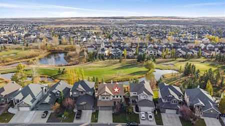 59 Crystal Green Dr Okotoks, AB T1S 2N7