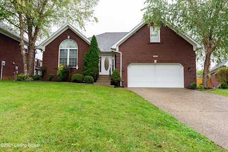 6904 Catalpa Springs Dr Louisville, KY 40228