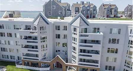 1 Commodore Ct #304 Hull, MA 02045