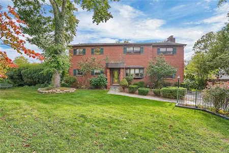 5 Hillside Close White Plains, NY 10603
