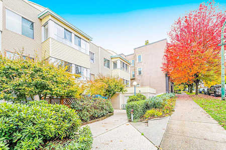 3624 Fraser Street #206 Vancouver, BC V5V 4C8