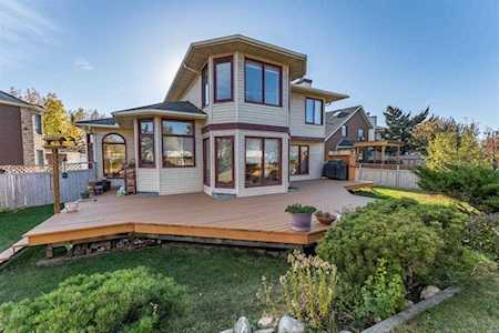 246 Douglasbank Green SE Calgary, AB T2Z 2C8