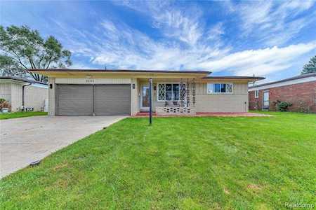 3248 Lancaster Dr Sterling Heights, MI 48310