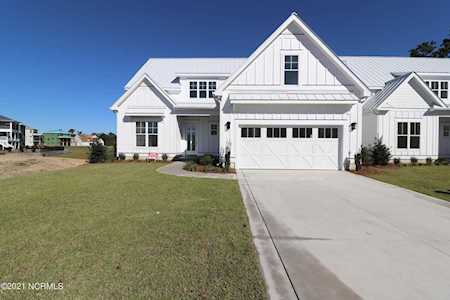 8217 Moss Bridge Court Wilmington, NC 28411