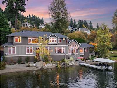 4041 E Lake Sammamish Shore Ln SE Sammamish, WA 98075