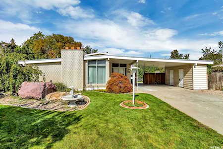 2069 E Luna Cir Salt Lake City, UT 84121