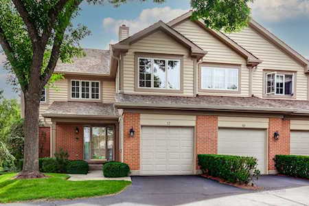 17 Culzean Ln #6 Inverness, IL 60067