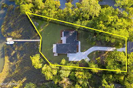 330 Creekview Drive Hampstead, NC 28443