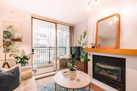 989 Richards Street #1208 Vancouver, BC V6B 6R6