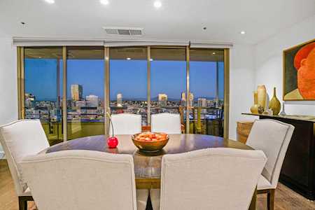 700 Front St #1808 San Diego, CA 92101