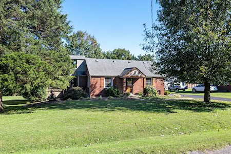 2211 Ridgecrest Dr Nashville, TN 37216