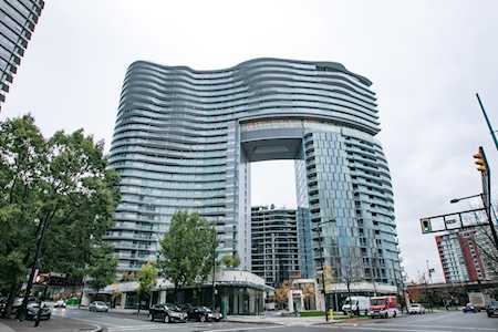 89 Nelson Street #511 Vancouver, BC V6Z 0E7