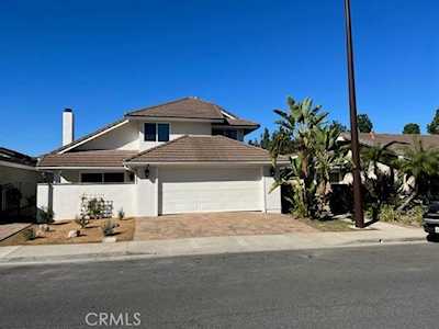 31 Sparrowhawk Irvine, CA 92604