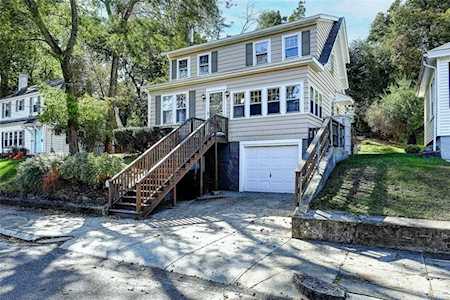 43 Sheffield Ave Pawtucket, RI 02860