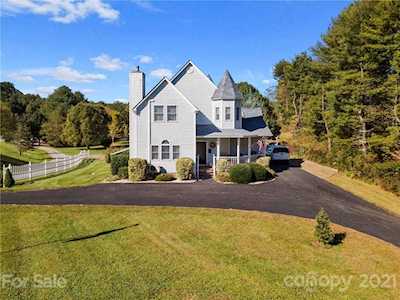 22 Dogwood Circle Burnsville, NC 28714
