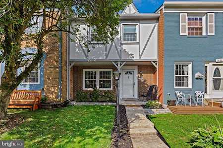 14861 Leicester Ct Centreville, VA 20120