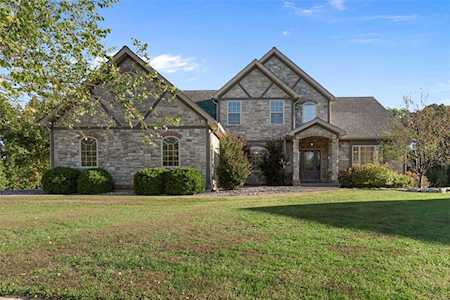 522 Shilling Oaks Dr Warrenton, MO 63383