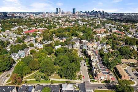 113 Townsend St #3 Boston, MA 02121