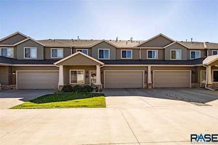 5400 S Cobblestone Pl #7 Sioux Falls, SD 57108