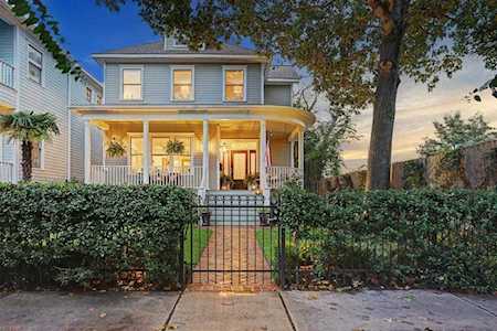 839 Cortlandt St Houston, TX 77007