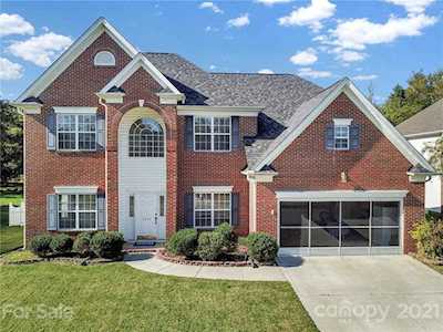 5924 Maple View Place Harrisburg, NC 28075