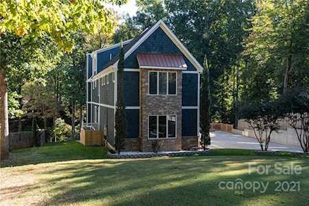 138 Lakeland Rd Mooresville, NC 28117