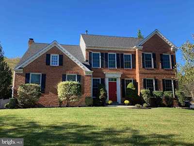 128 Longfellow Millersville, MD 21108