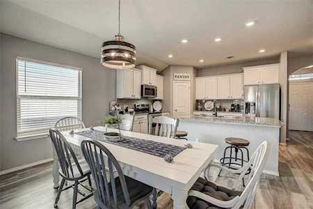 105 Beth Ann LOOP Taylor, TX 76574