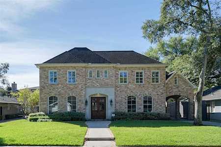 6243 Del Monte Dr Houston, TX 77057