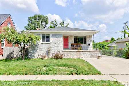 595 Ardmore Dr Ferndale, MI 48220