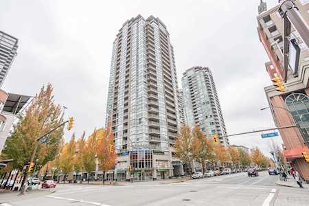 2978 Glen Drive #801 Coquitlam, BC V3B 0C3