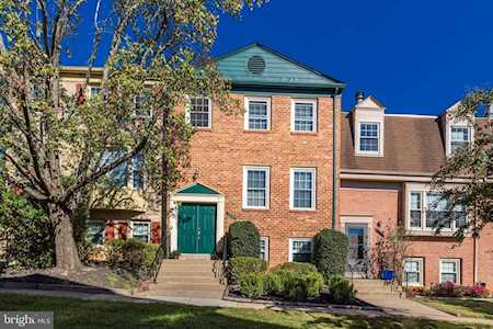 10206 Provincetown Ct Fairfax, VA 22032