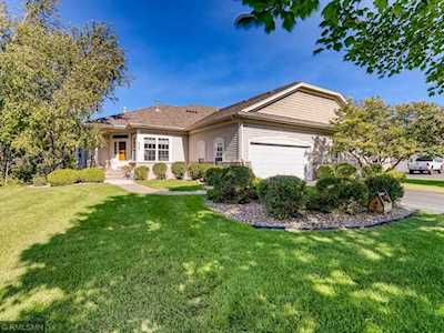 432 Holly Lane N Oakdale, MN 55128